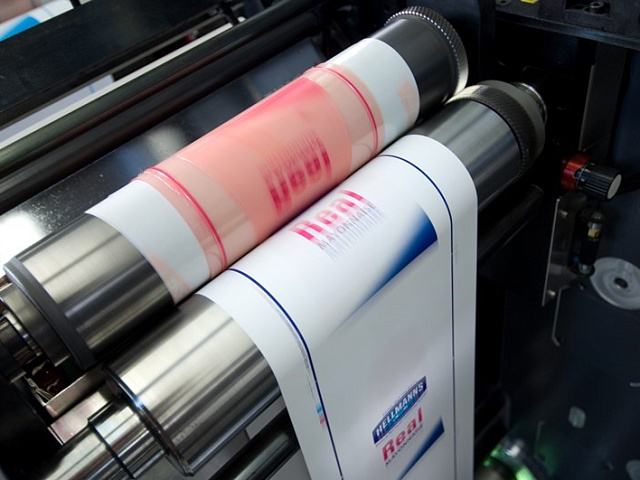 Флексографская печать: технология, возможности и преимущества для производства этикеток